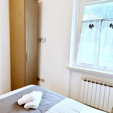 La Διαμέρισμα *