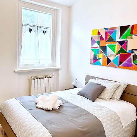 La Διαμέρισμα *